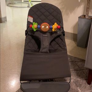 Baby bjorn bouncer